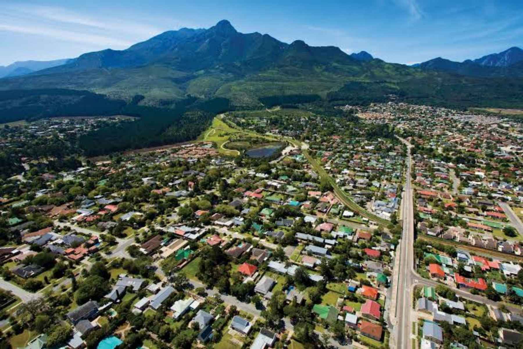 furniture removals in George done by key moves