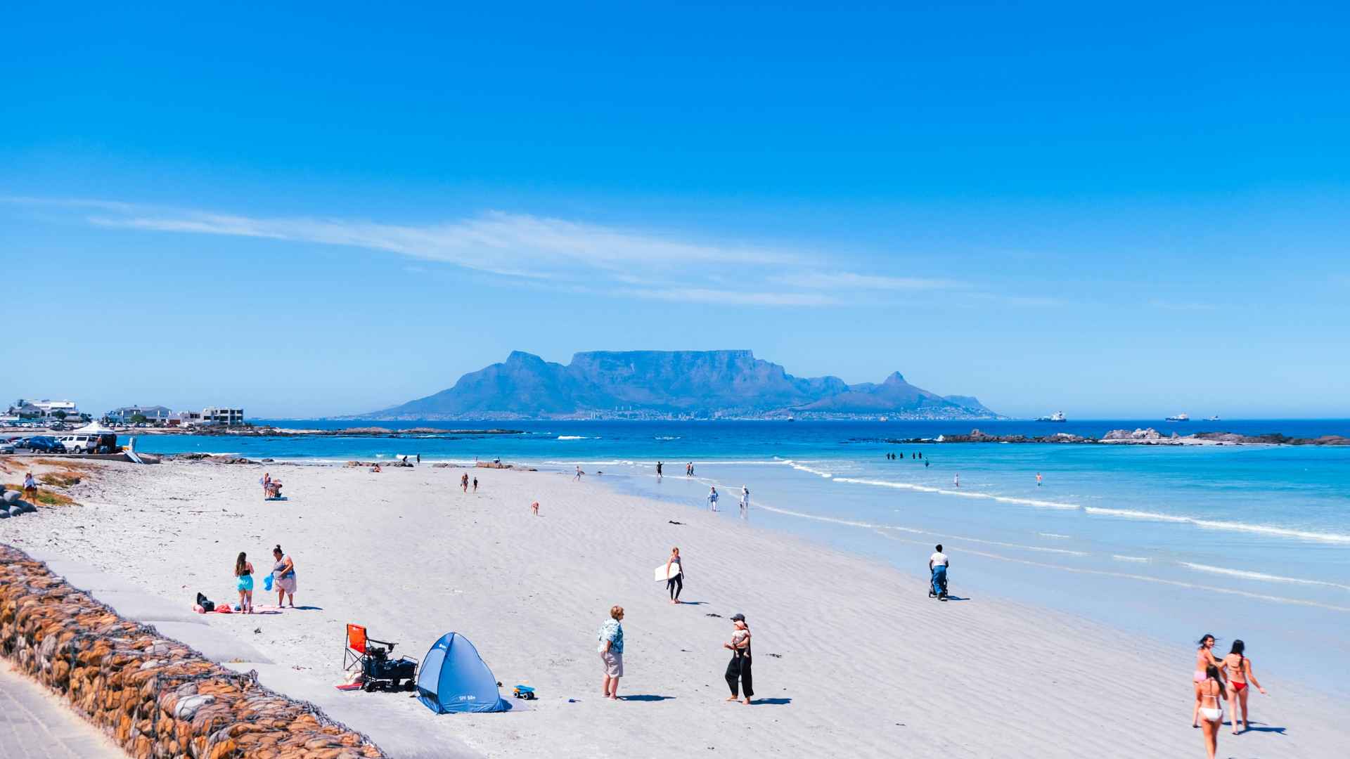 Professional Furniture Removals in Bloubergstrand